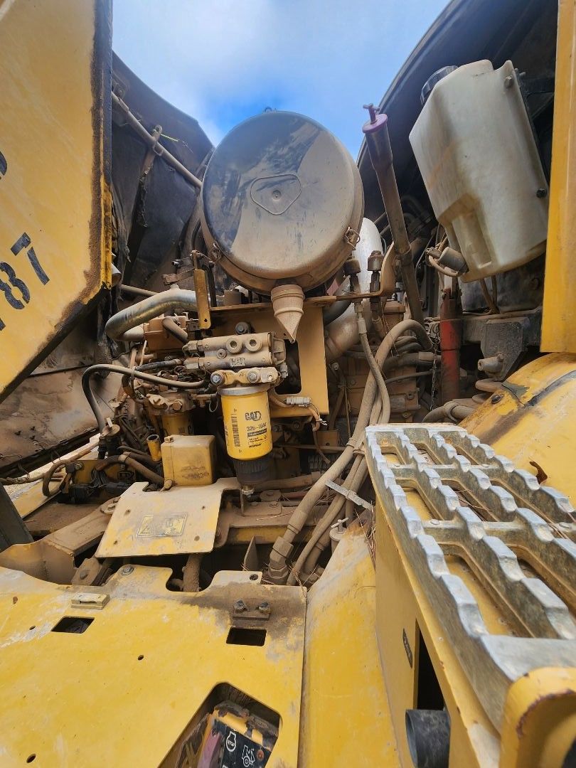 2012 CATERPILLAR 725 - Image 18